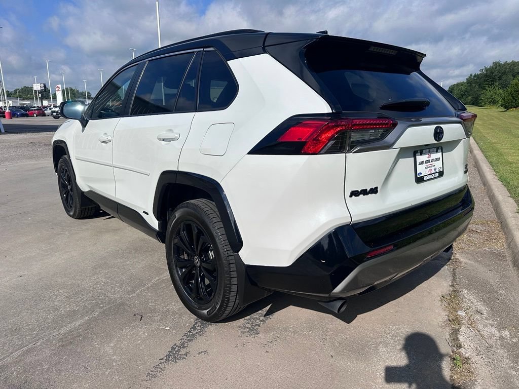Used 2024 Toyota RAV4 XSE AWD/4WD image 8