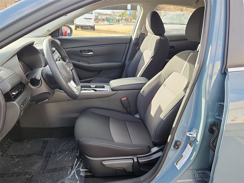 New 2025 Nissan Sentra SV image 6