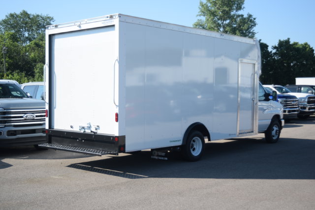 New 2027 Ford E-450 and Econoline 450 Super Duty w/ Power Equipment Group RWD image 20