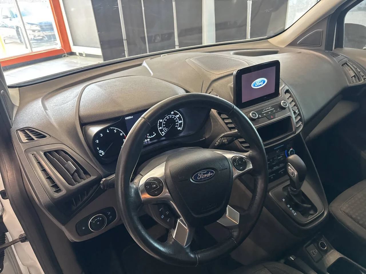 Used 2022 Ford Transit Connect XLT FWD image 19