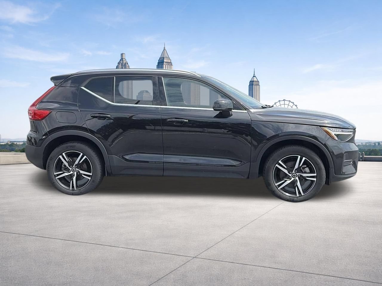 Used 2025 Volvo XC40 B5 Core AWD/4WD image 27