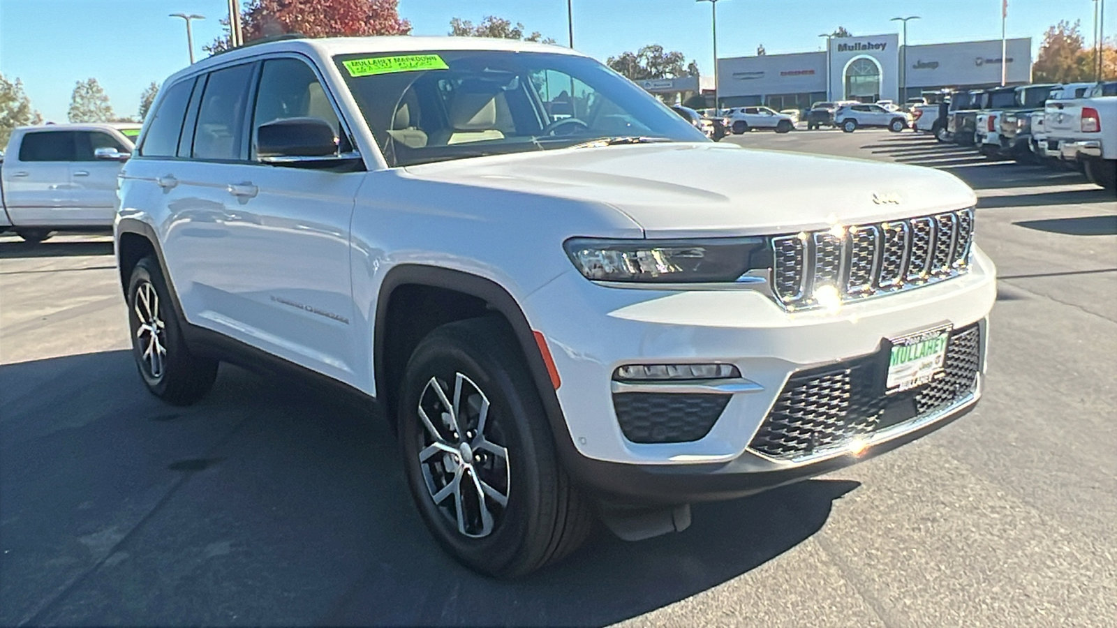 New 2025 Jeep Grand Cherokee Limited w/ Luxury Tech Group II