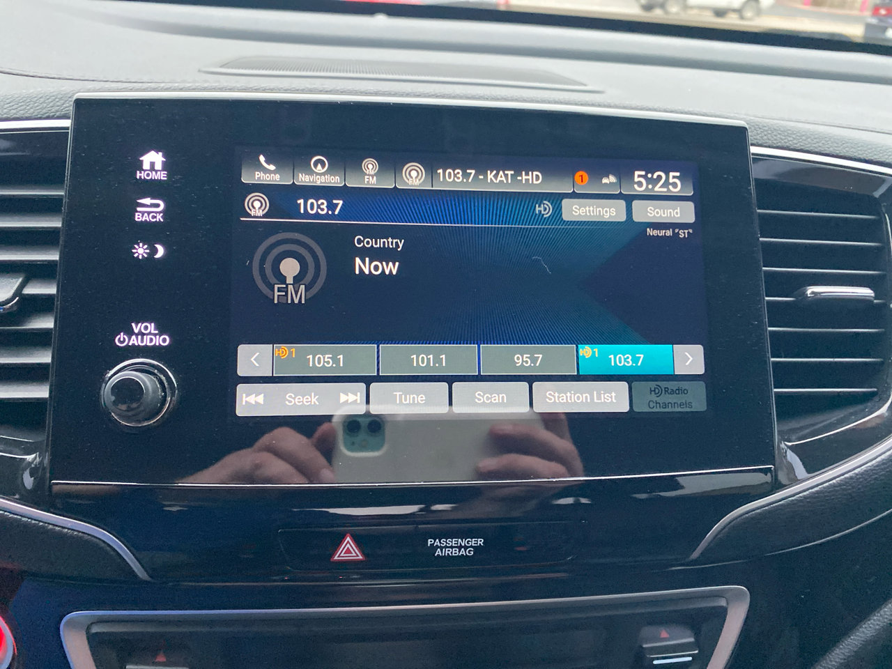 Used 2019 Honda Pilot Elite image 21