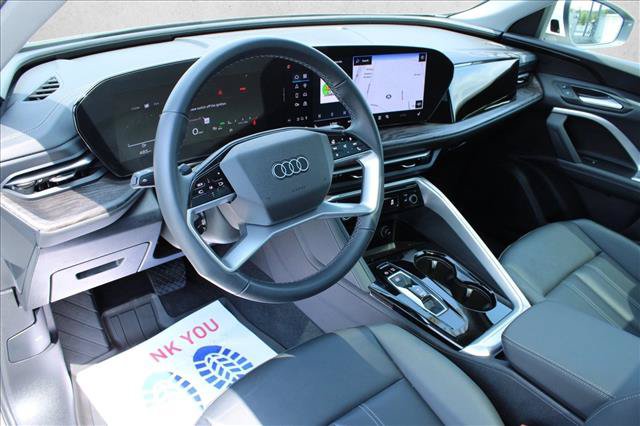 Certified 2025 Audi Q5 Premium w/ Convenience Package AWD/4WD image 17