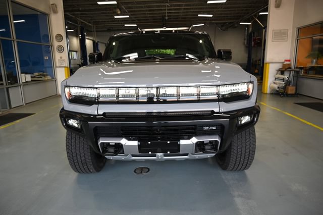 New 2026 GMC Hummer EV SUV w/ LPO, Dark Essentials Package AWD/4WD image 2