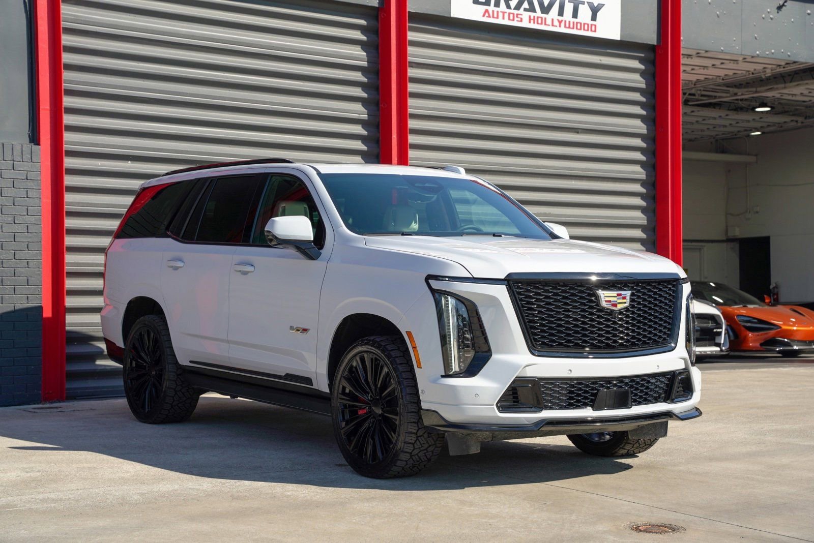 Used 2026 Cadillac Escalade V w/ LPO, ONYX Package image 10