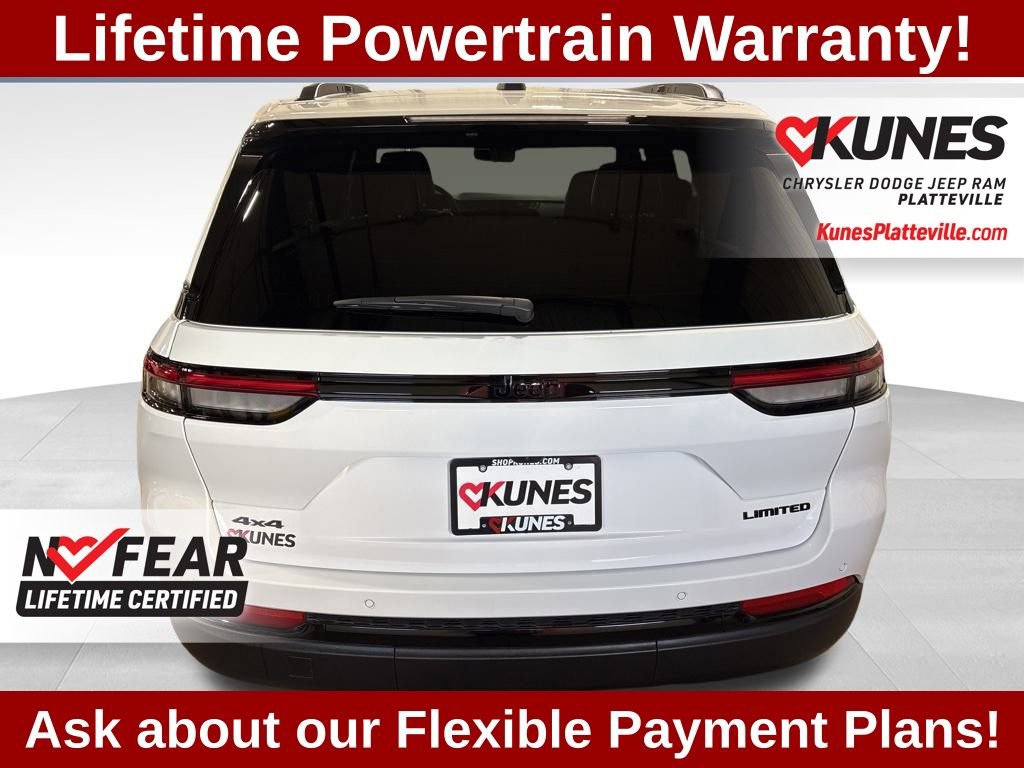 Used 2025 Jeep Grand Cherokee Limited w/ Black Appearance Package image 9