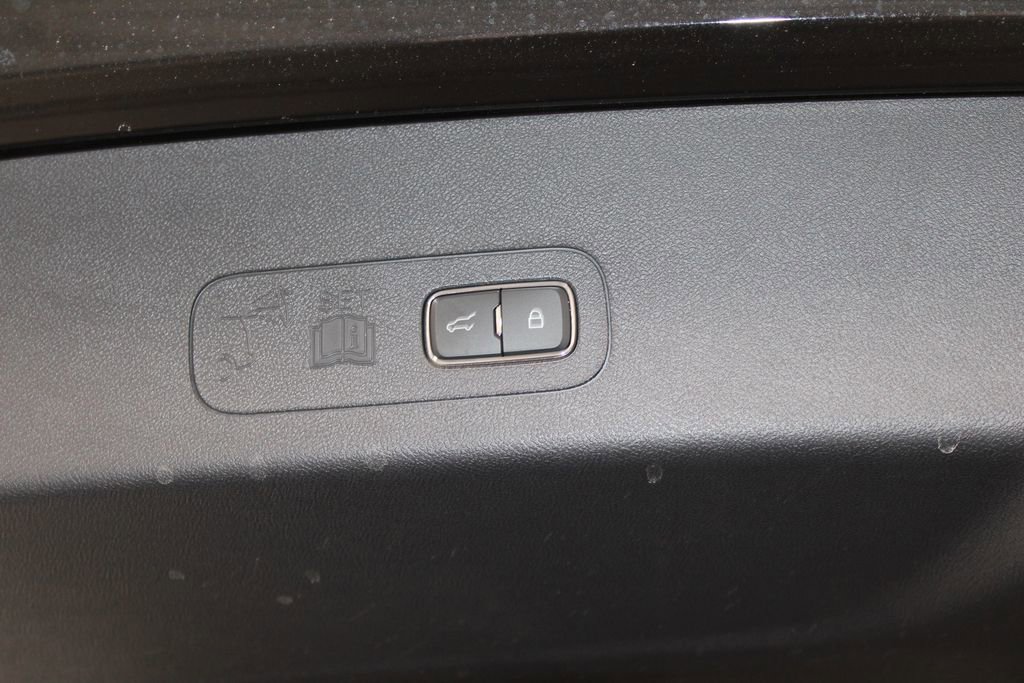 Used 2025 Lincoln Aviator Reserve image 19