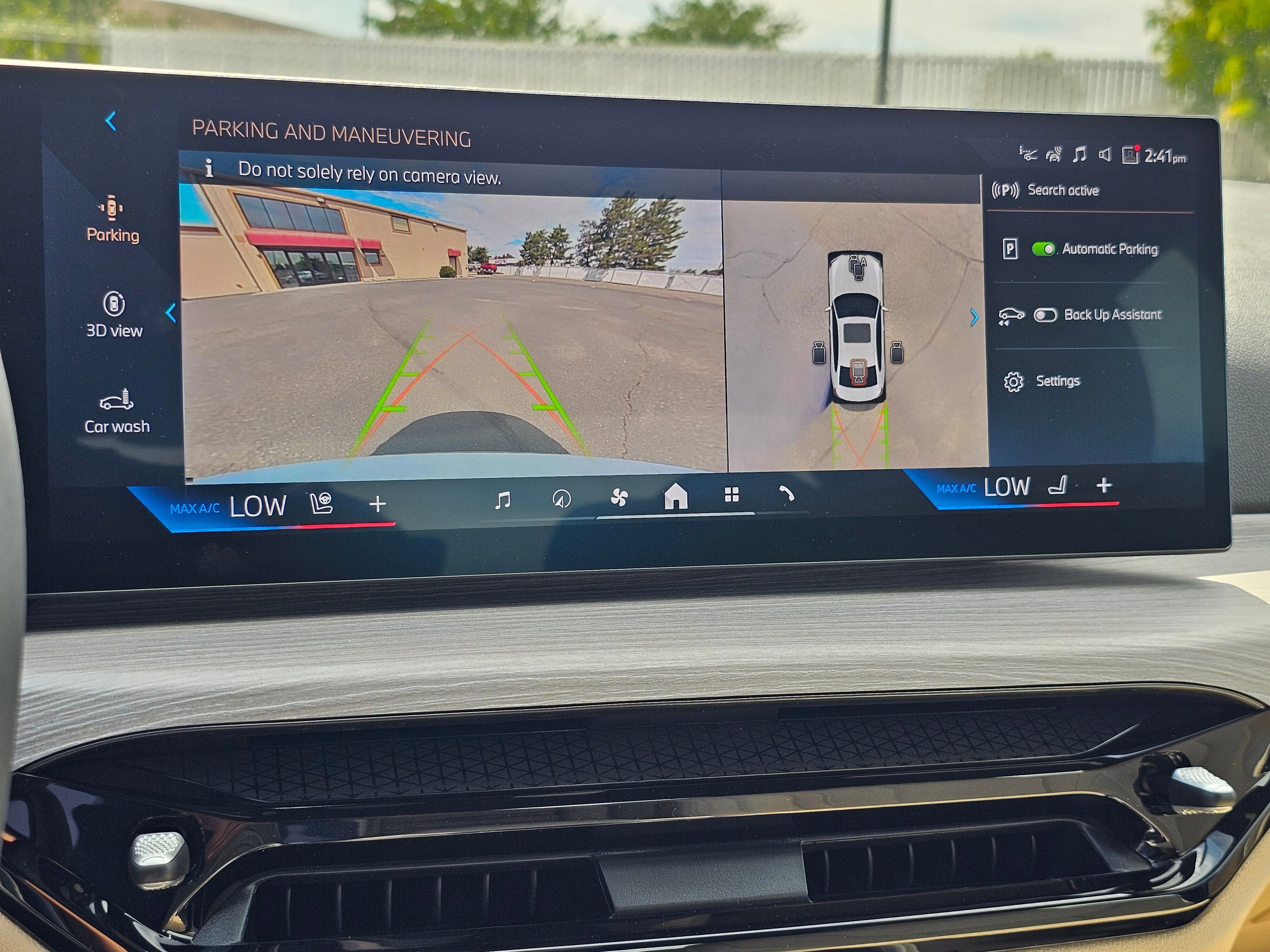 New 2025 BMW 330i xDrive Sedan w/ Premium Package image 20