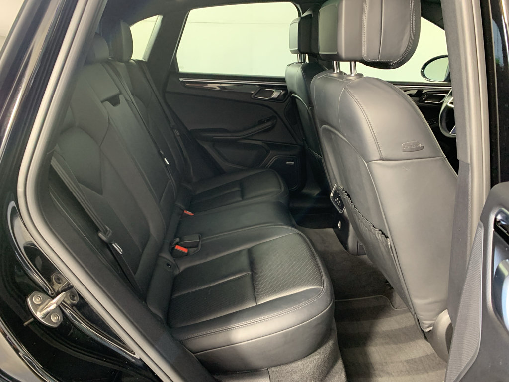 Used 2019 Porsche Macan S AWD/4WD image 39