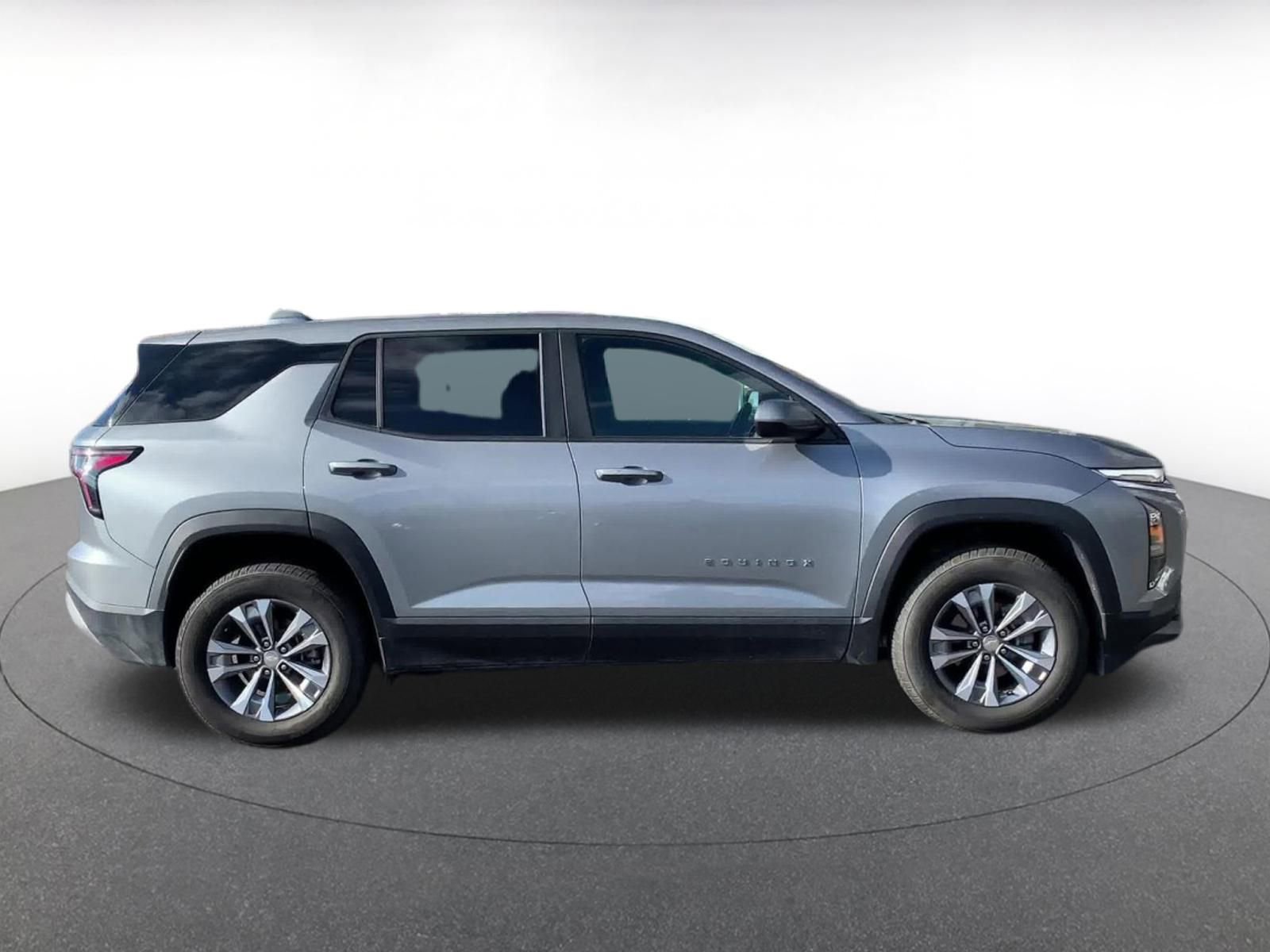 Used 2025 Chevrolet Equinox LT image 16