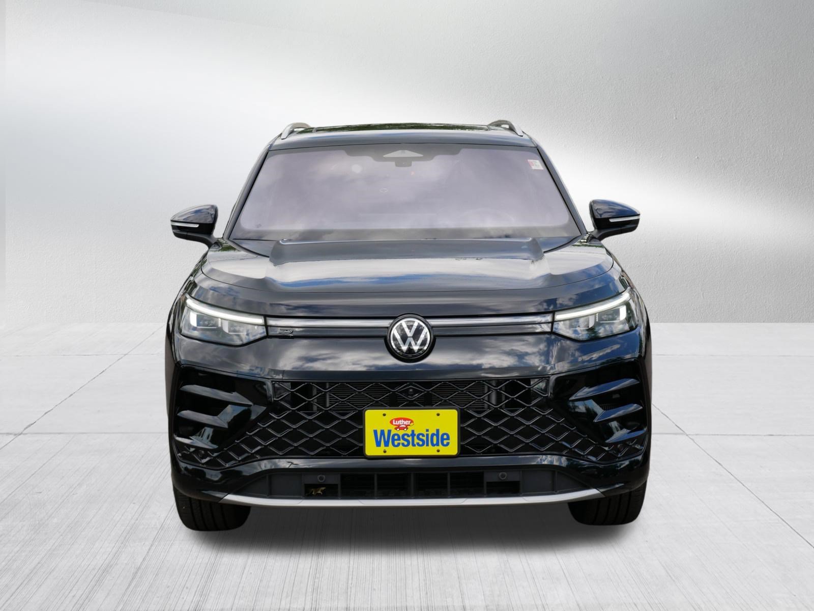 Certified 2026 Volkswagen Tiguan SEL R-Line AWD/4WD video 2
