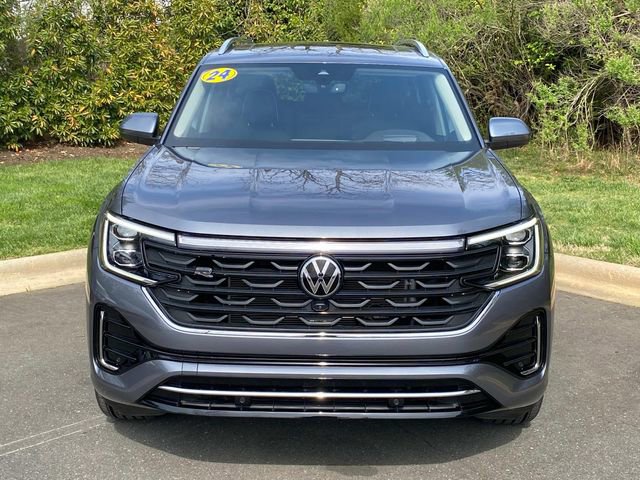 Used 2024 Volkswagen Atlas SEL Premium R-Line image 2