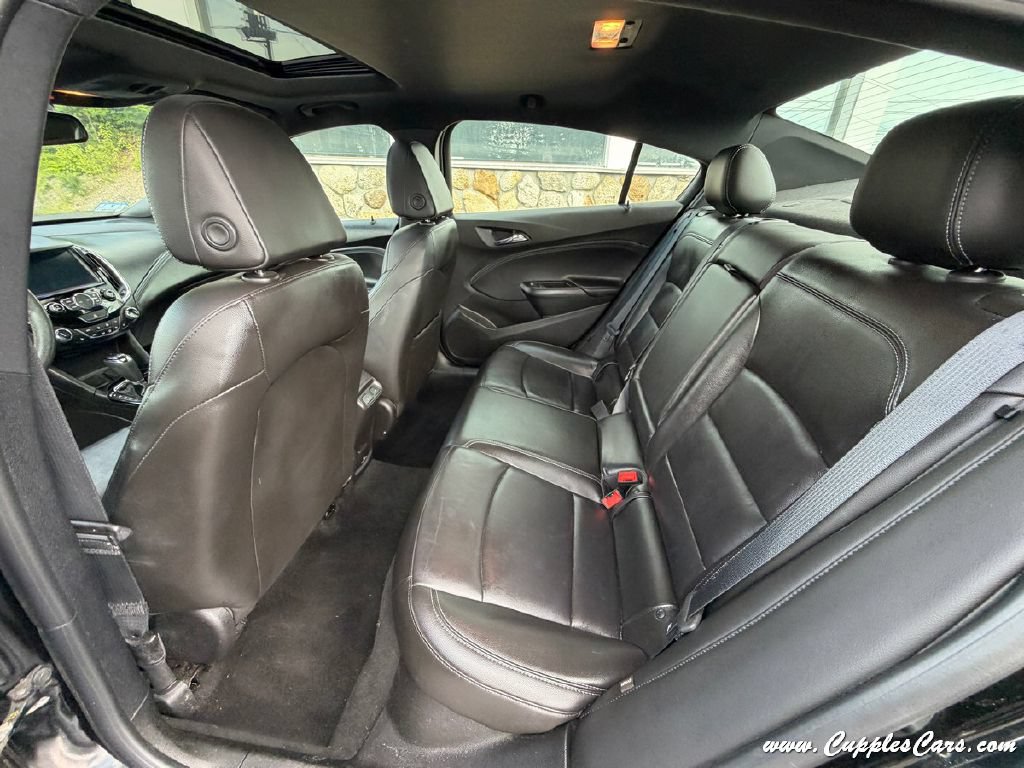 Used 2018 Chevrolet Cruze Premier w/ Premier True North Edition FWD image 22
