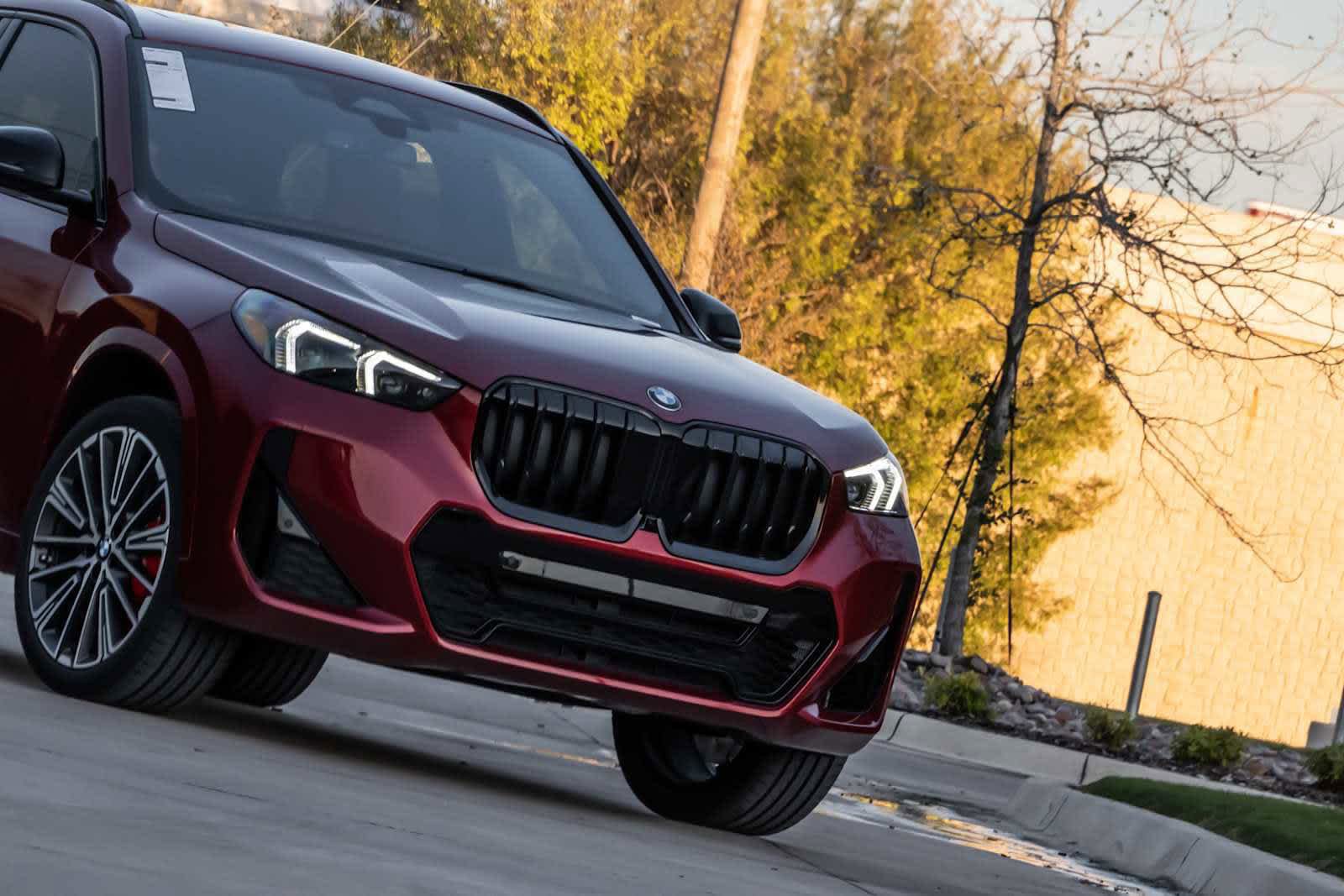 Used 2026 BMW X1 xDrive28i w/ Technology Package AWD/4WD image 3