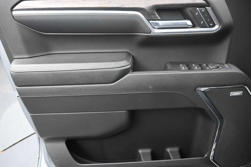 Used 2024 Chevrolet Silverado 1500 LTZ RWD image 11