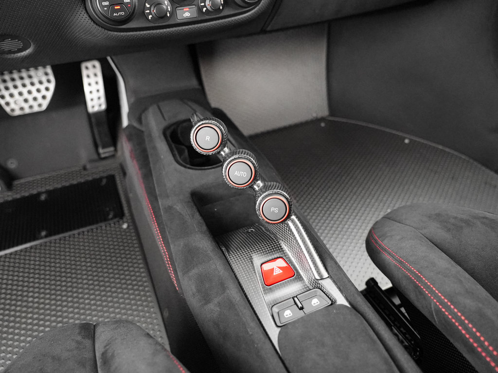 Used 2019 Ferrari 488 Pista Coupe RWD image 26