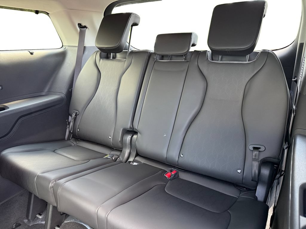 New 2027 Kia Carnival EX FWD image 15