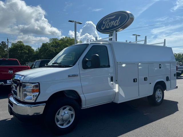 New 2025 Ford E-350 and Econoline 350 Super Duty w/ Power Equipment Group RWD image 1
