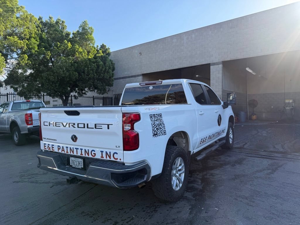 Used 2021 Chevrolet Silverado 1500 LT AWD/4WD image 4