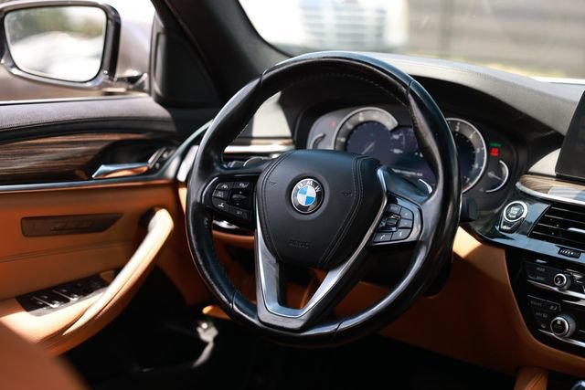 Used 2018 BMW 540i RWD image 34