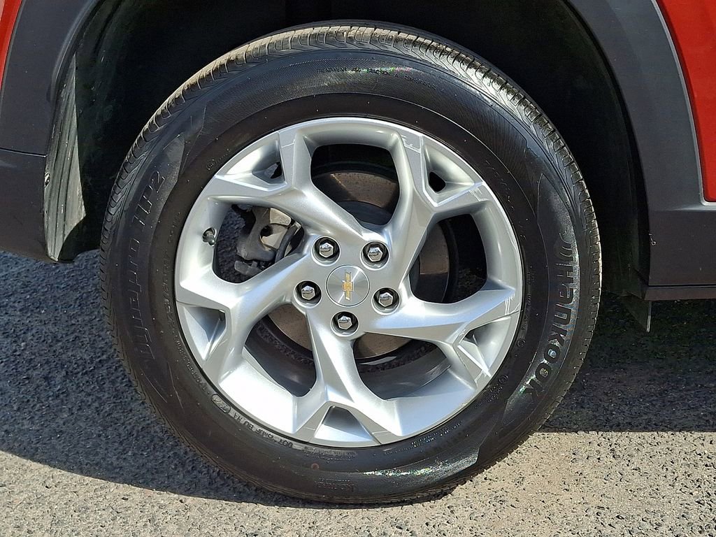 Used 2024 Chevrolet Trax LS w/ LS Convenience Package image 35