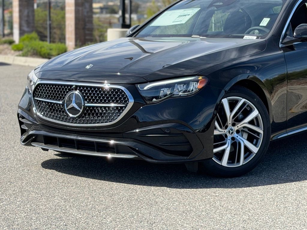 New 2026 Mercedes-Benz E 350 4MATIC Sedan image 3