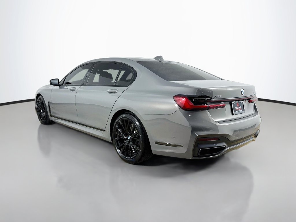 Used 2022 BMW 750i xDrive w/ M Sport Package AWD/4WD image 5