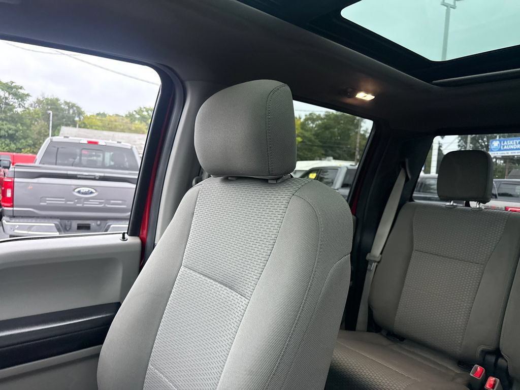 Used 2017 Ford F150 XLT w/ Equipment Group 302A Luxury AWD/4WD image 43