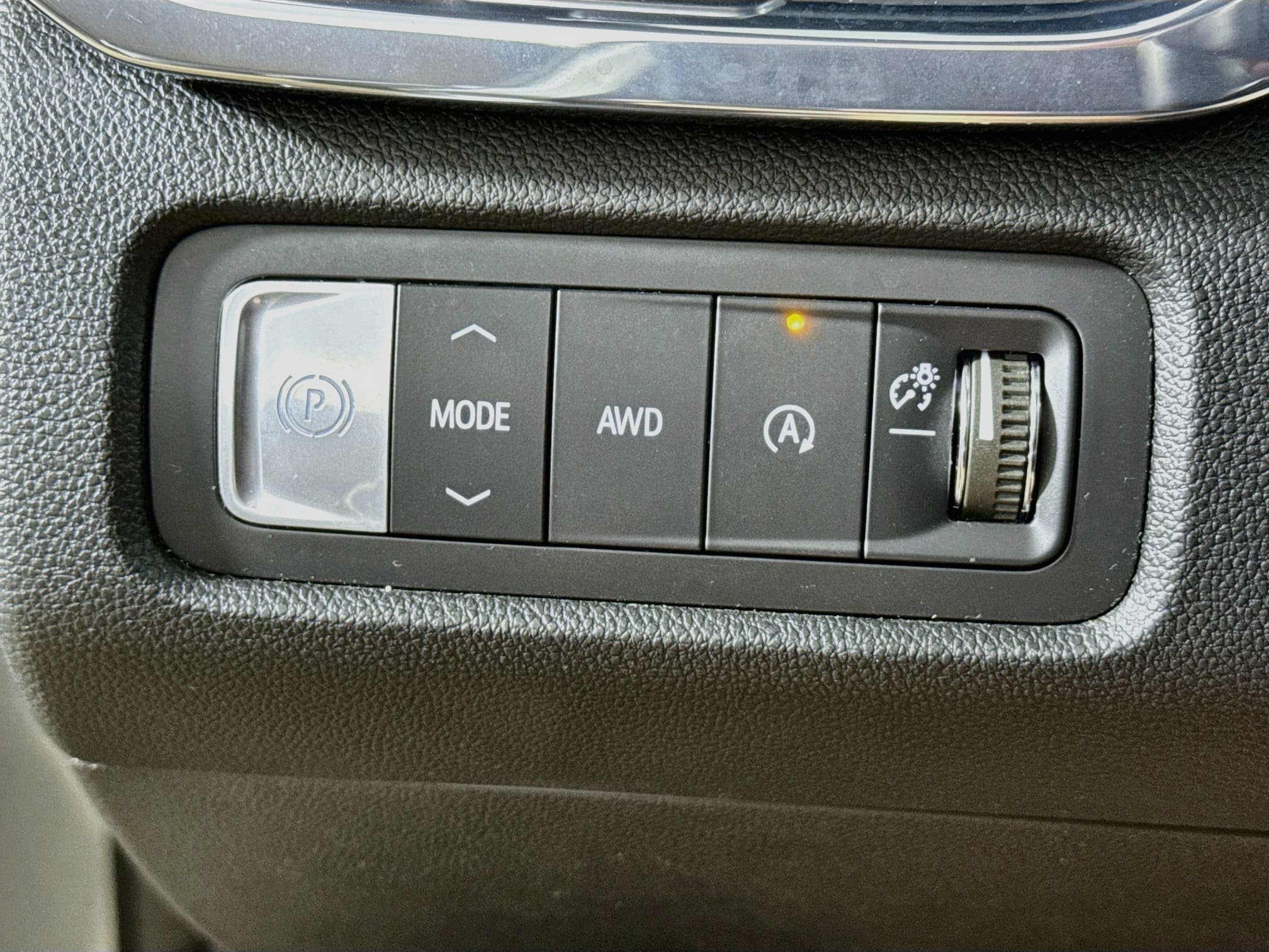Used 2025 GMC Acadia Elevation AWD/4WD image 14