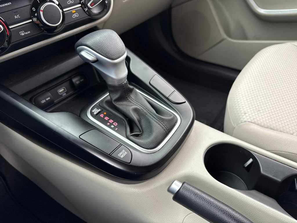 Used 2022 Kia Soul LX image 26