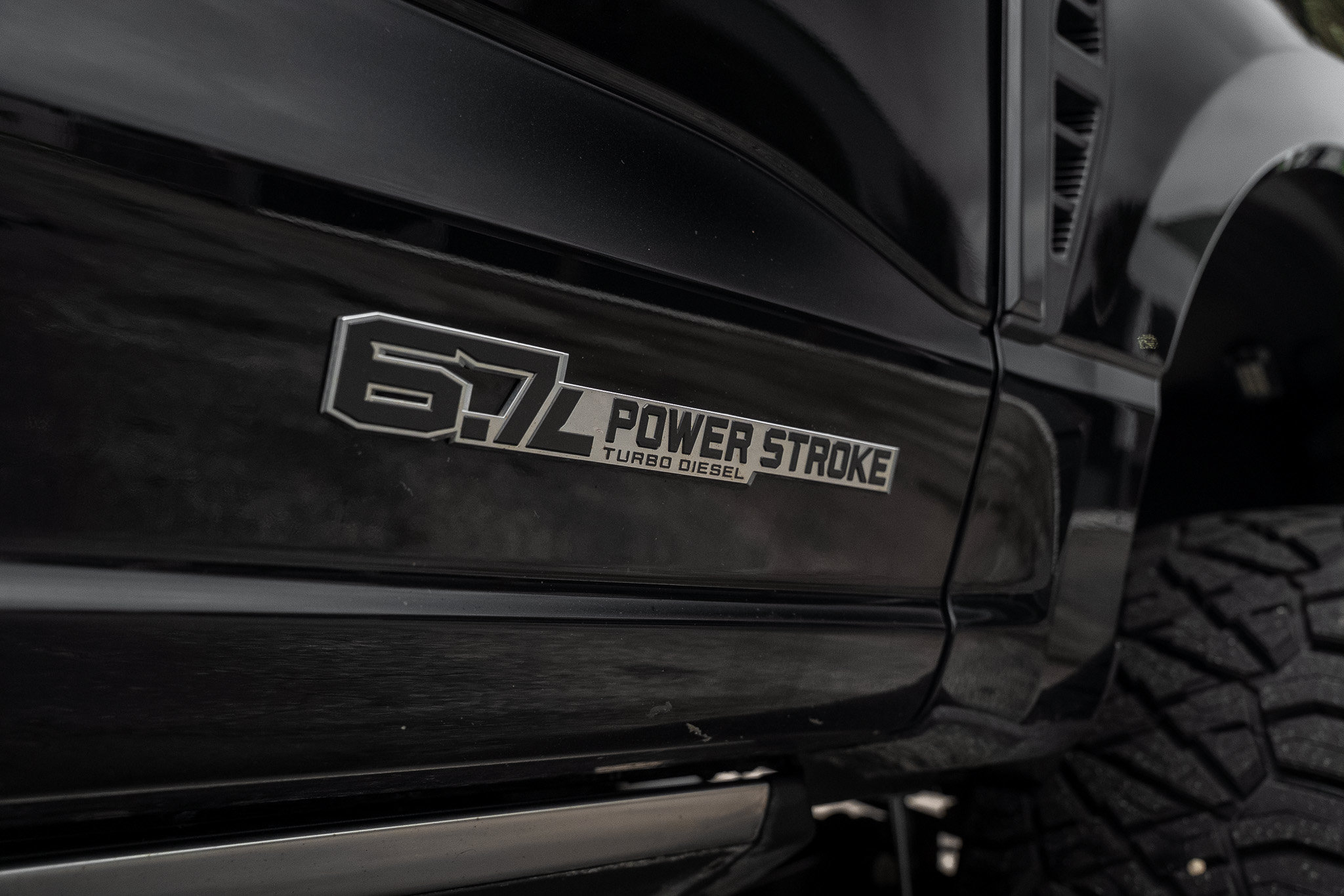Used 2025 Ford F250 Platinum w/ FX4 Off-Road Package AWD/4WD image 35