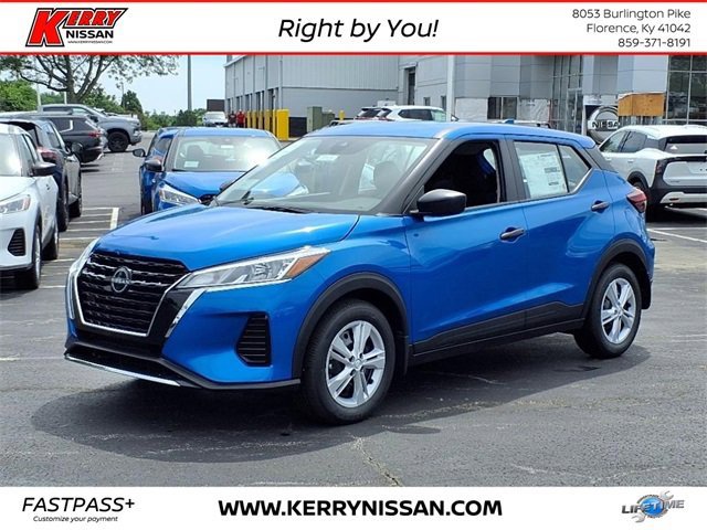 New 2025 Nissan Kicks Play S image 1