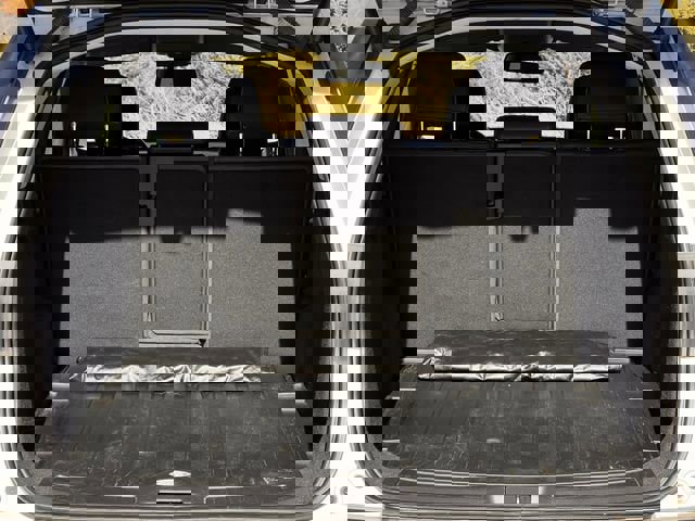 Used 2017 Land Rover Discovery Sport HSE image 26