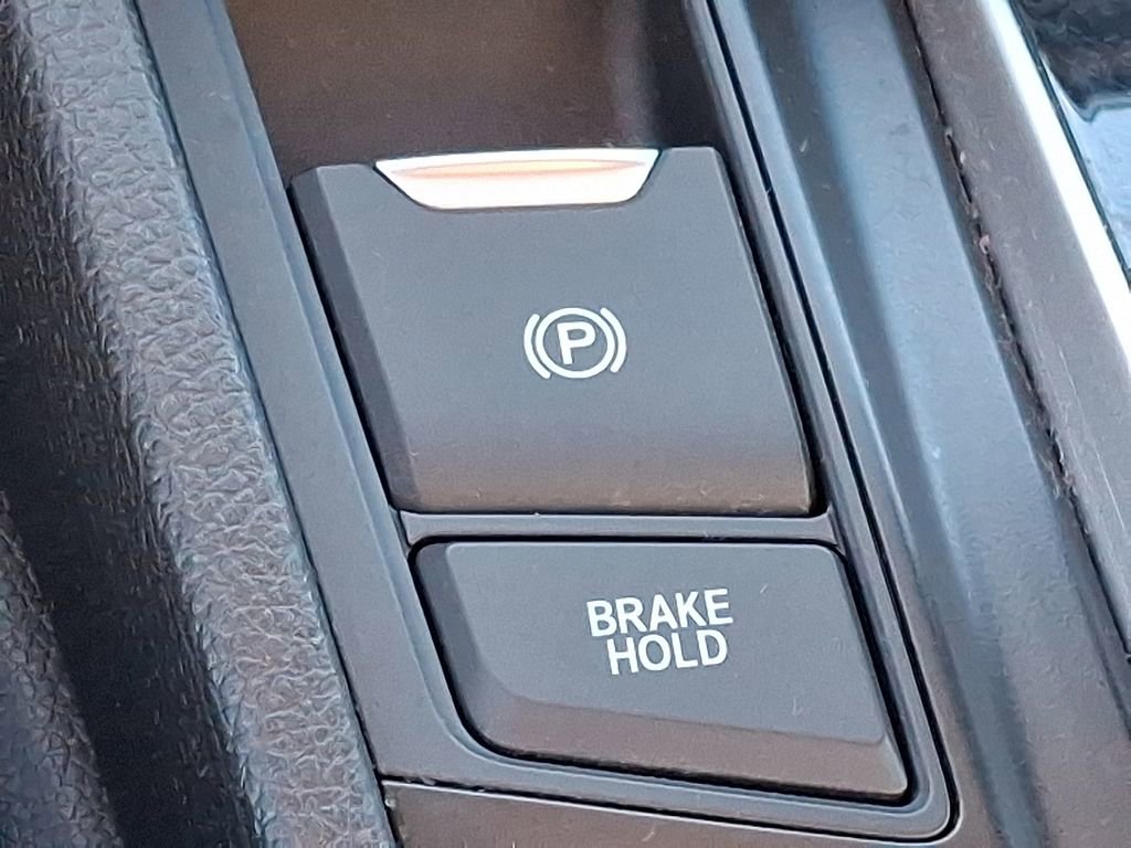 Used 2018 Honda CR-V LX image 22