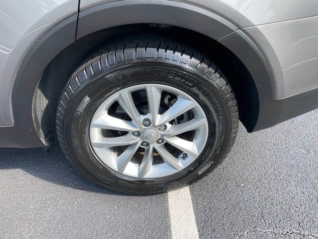 Used 2018 Kia Sorento L FWD image 42