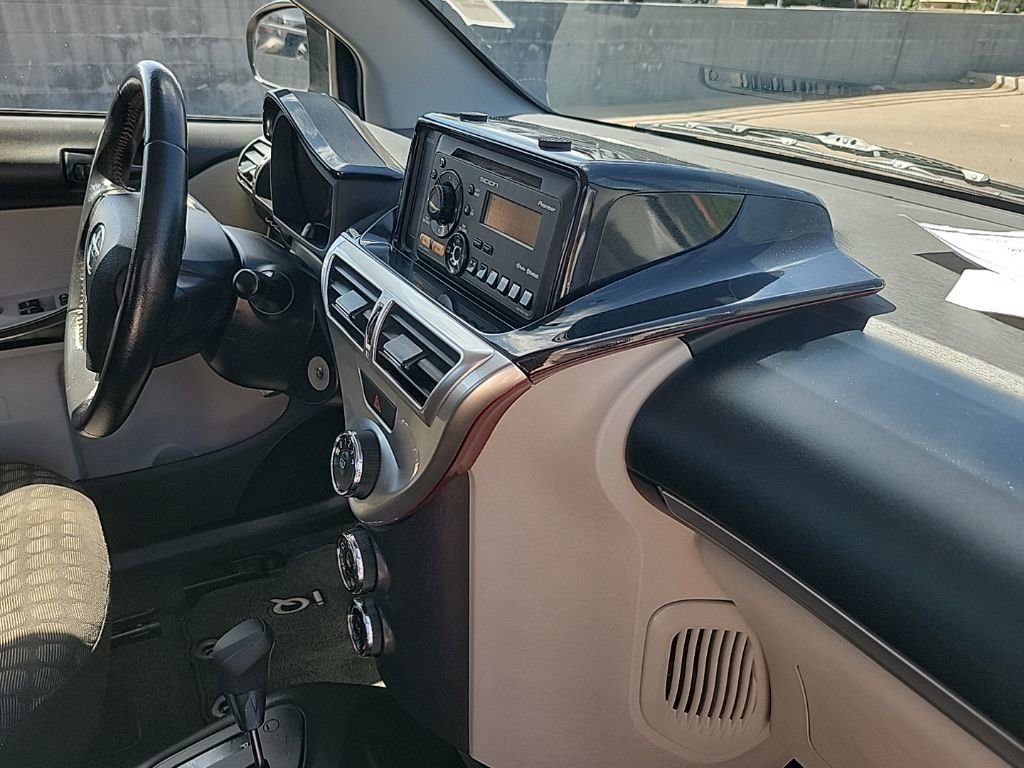 Used 2012 Scion iQ w/ Rear Speaker Pkg image 38