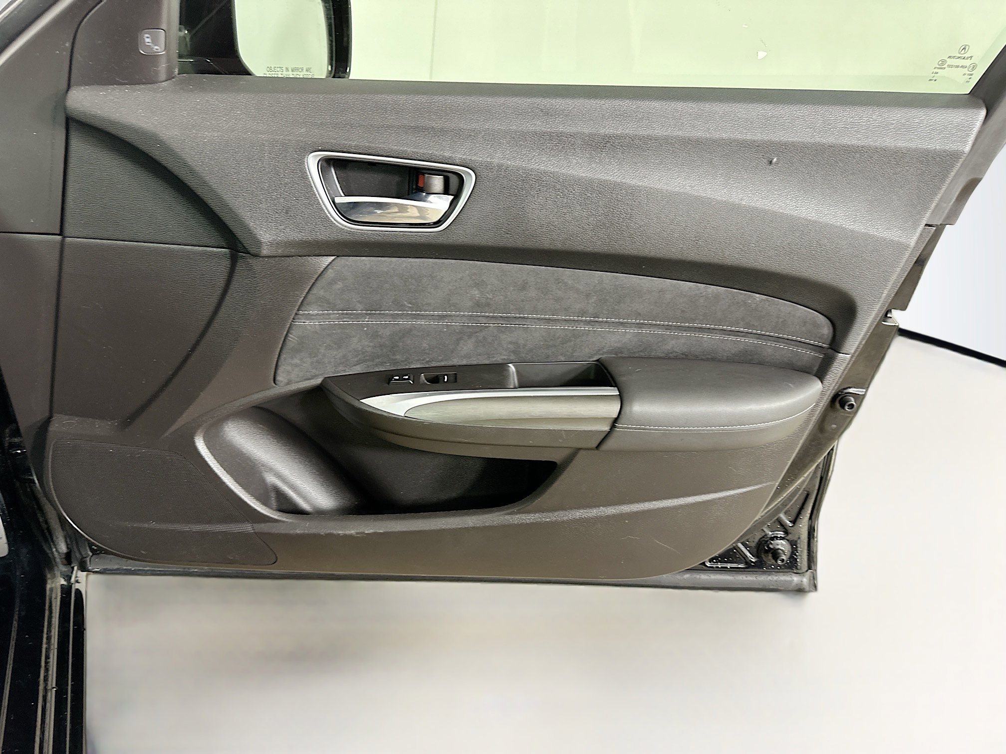 Used 2018 Acura TLX V6 w/ Technology & A-SPEC Pkg image 32