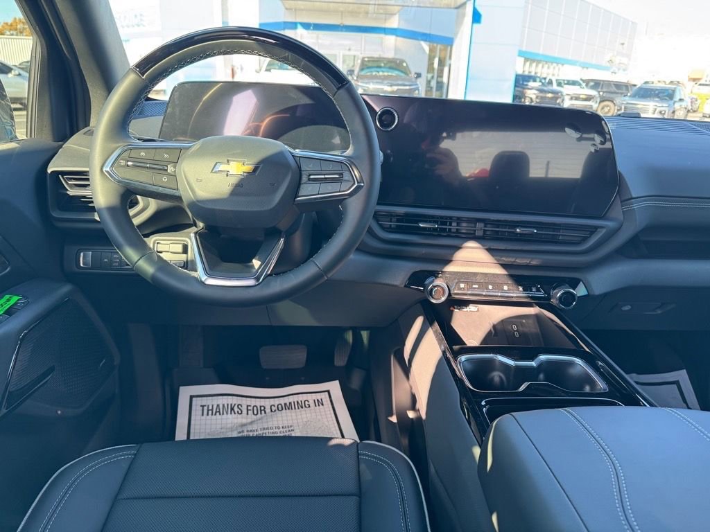 New 2026 Chevrolet Silverado EV LT AWD/4WD image 11