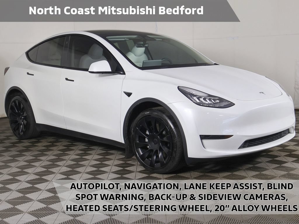 Used 2023 Tesla Model Y Long Range AWD/4WD image 1