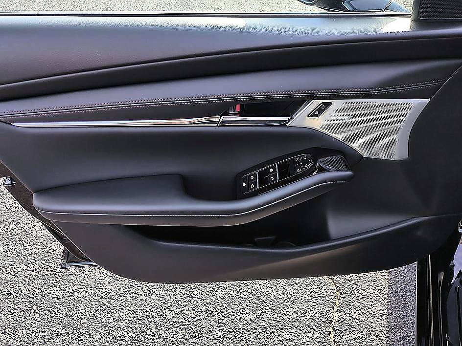 New 2026 MAZDA MAZDA3 2.5 S Hatchback w/ Premium Pkg FWD image 11