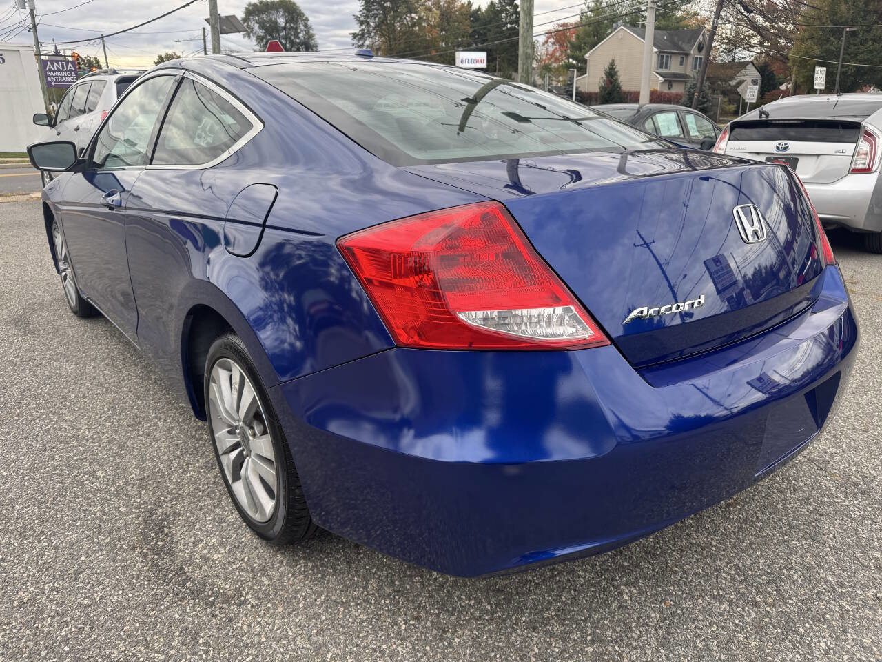 Used 2011 Honda Accord EX-L image 5