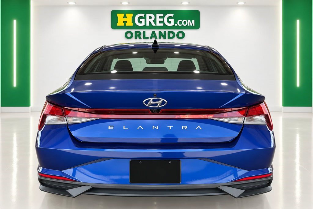 Used 2022 Hyundai Elantra SEL FWD image 11