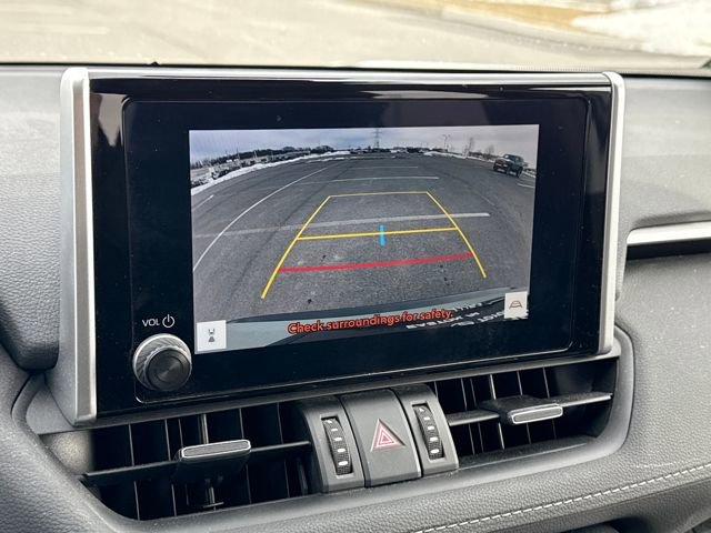 Used 2023 Toyota RAV4 XLE Premium image 28