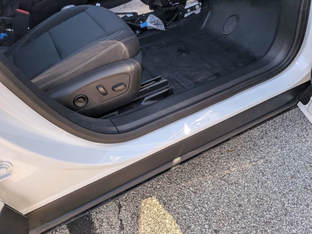 Used 2025 Chevrolet Blazer EV AWD Police image 27