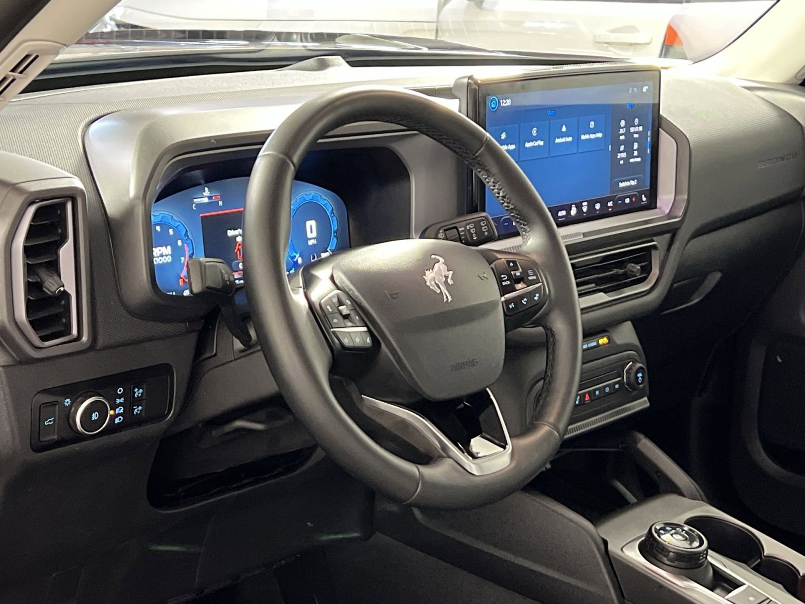 Used 2025 Ford Bronco Sport Badlands image 16