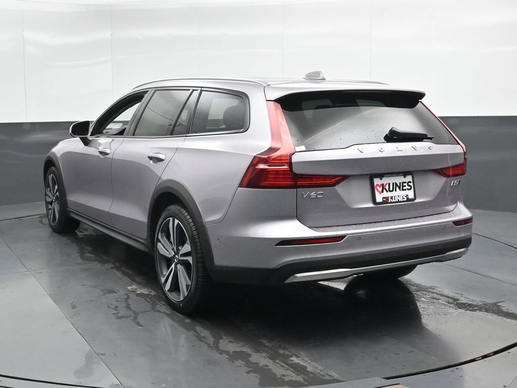 New 2026 Volvo V60 B5 Cross Country Plus w/ Climate Package image 8