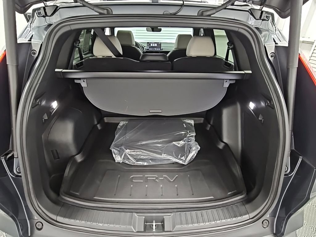 Used 2024 Honda CR-V Sport Touring image 39
