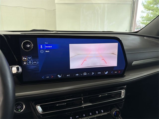 Certified 2025 Chevrolet Traverse LT image 29