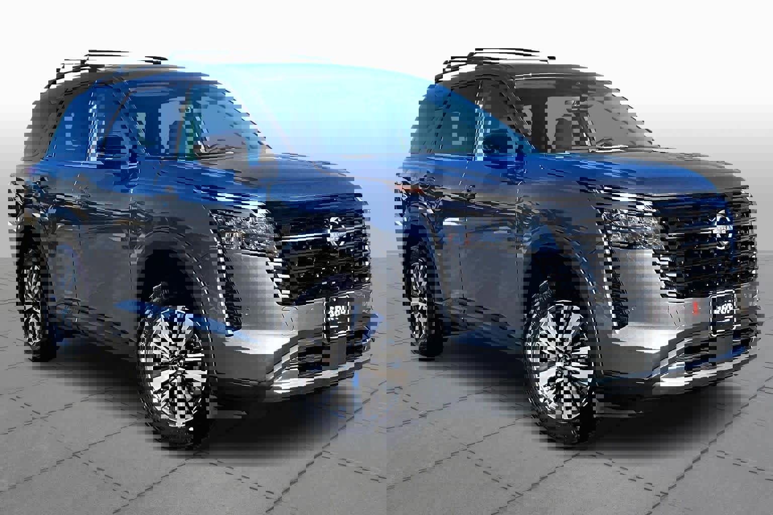 New 2026 Nissan Pathfinder SL image 2